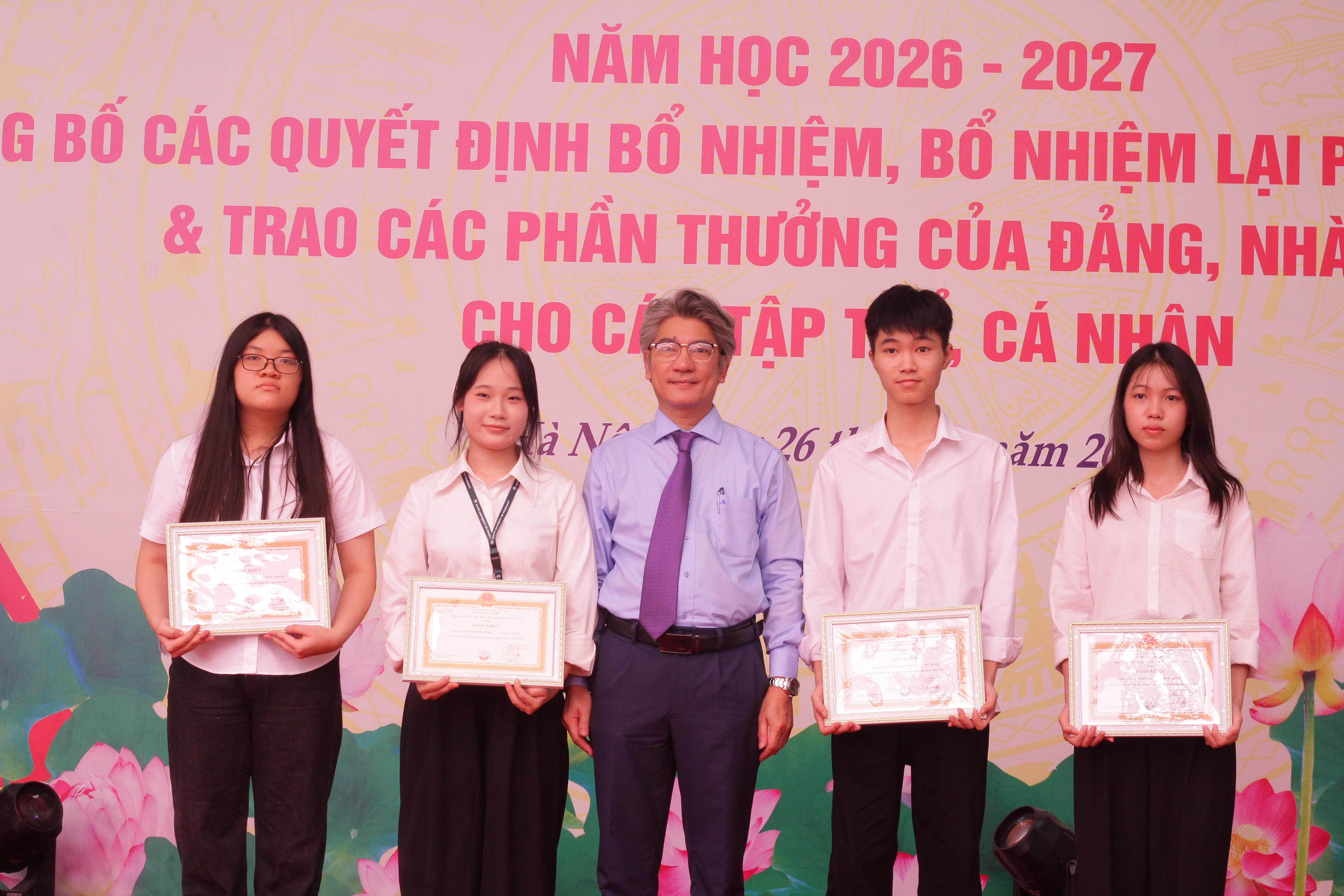 HÀNH TRÌNH CHẠM ƯỚC MƠ - TỪ THỦ KHOA ĐẾN NHỮNG TÂN SINH VIÊN HUP 2026